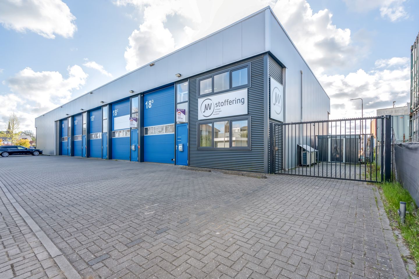 View photo 1 of Productieweg 18-d