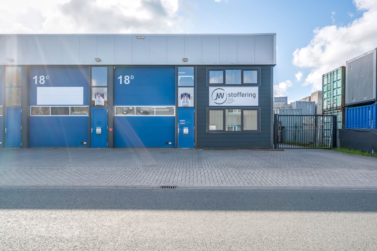 View photo 2 of Productieweg 18-d