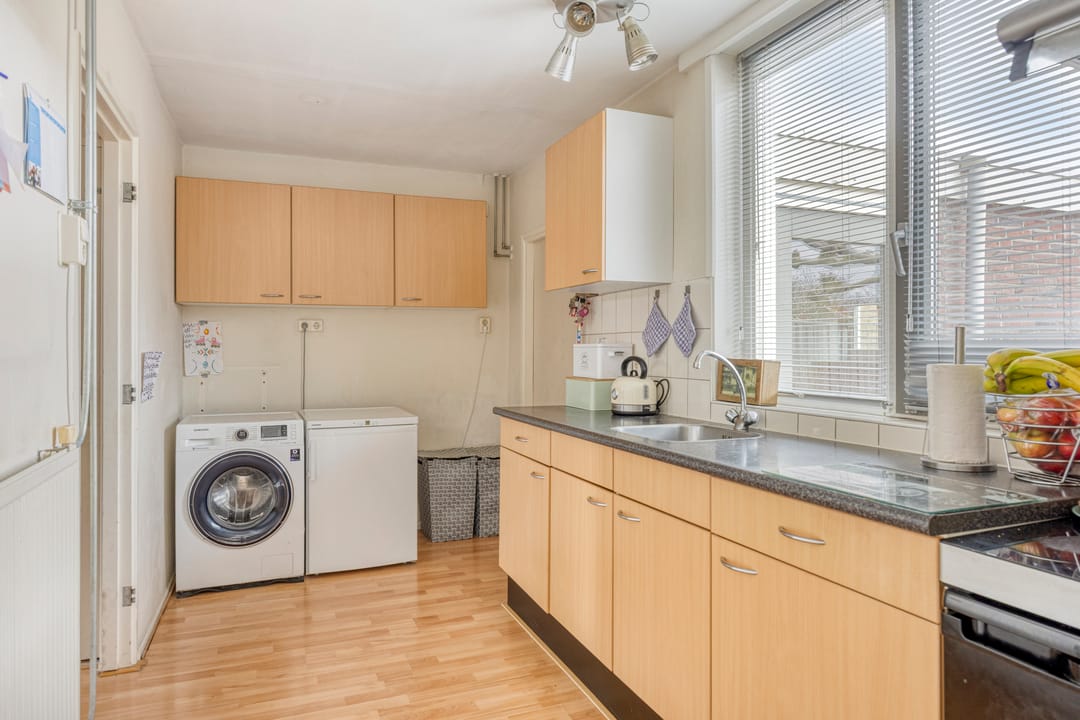 Photo 13 of De Oost 12