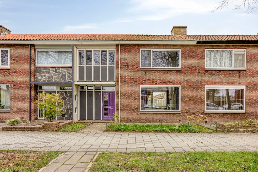 Photo 1 of De Oost 12