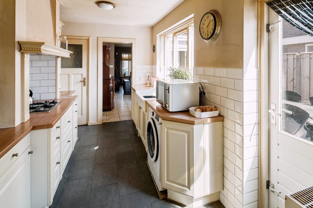 Characteristic corner home with deep garden in Helmond Binderen — 13