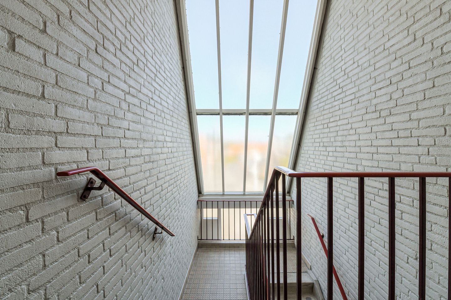 Photo 10 of Bredaseweg 33-C