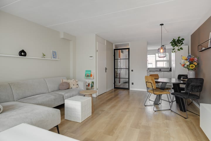 Foto 4 van Roggeakker 42