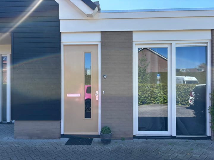 Photo 2 of Oranjestraat 29