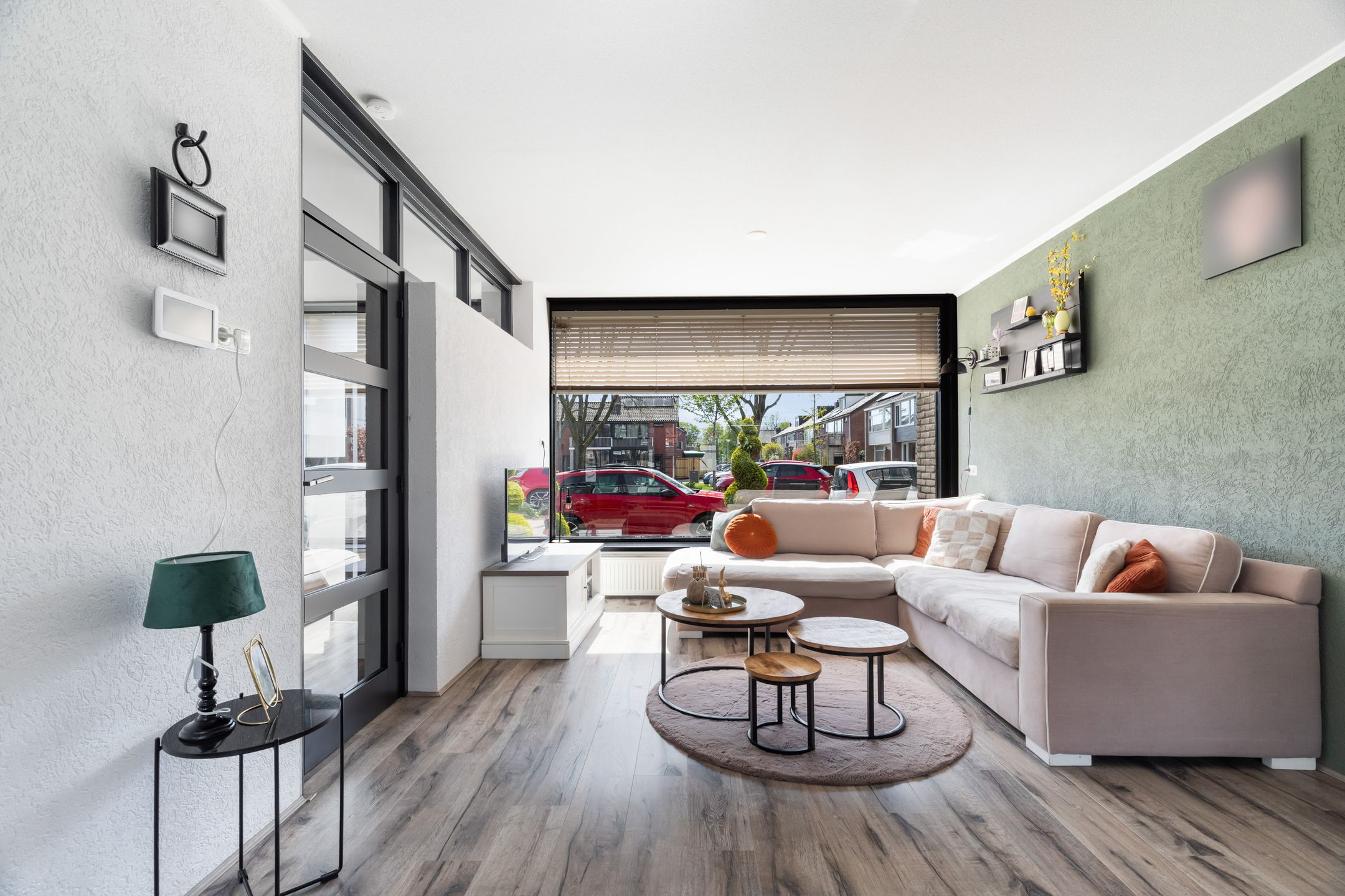 Foto 6 van Warmoeziershof 31