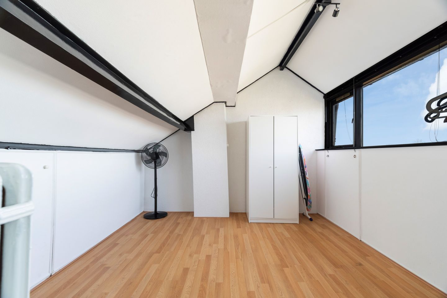 Foto 25 van Warmoeziershof 31