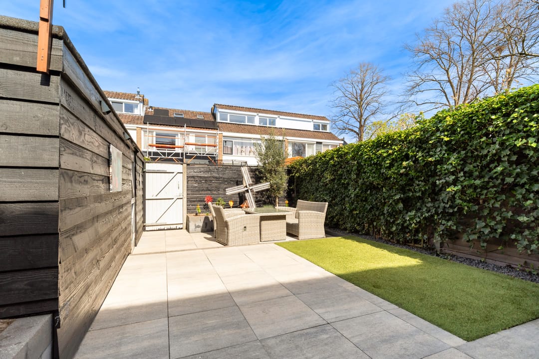 Foto 13 van Warmoeziershof 31