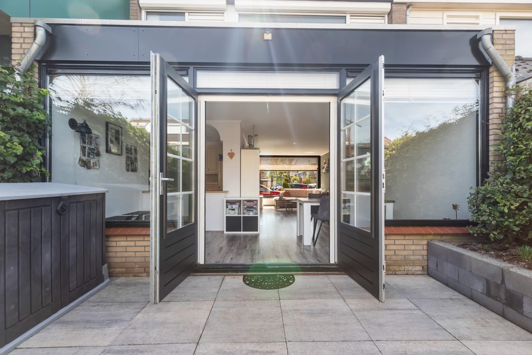 Foto 16 van Warmoeziershof 31