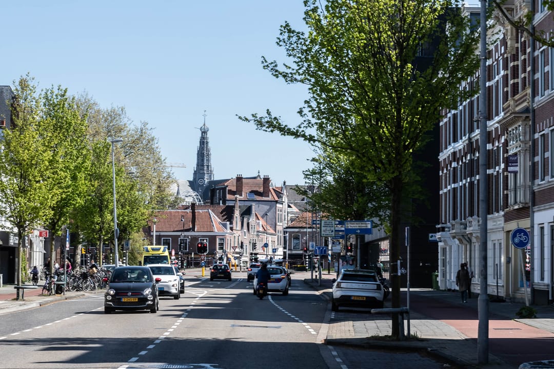 Spacious Apartment with Sunny Rooftop Terrace in Haarlem Center — 22