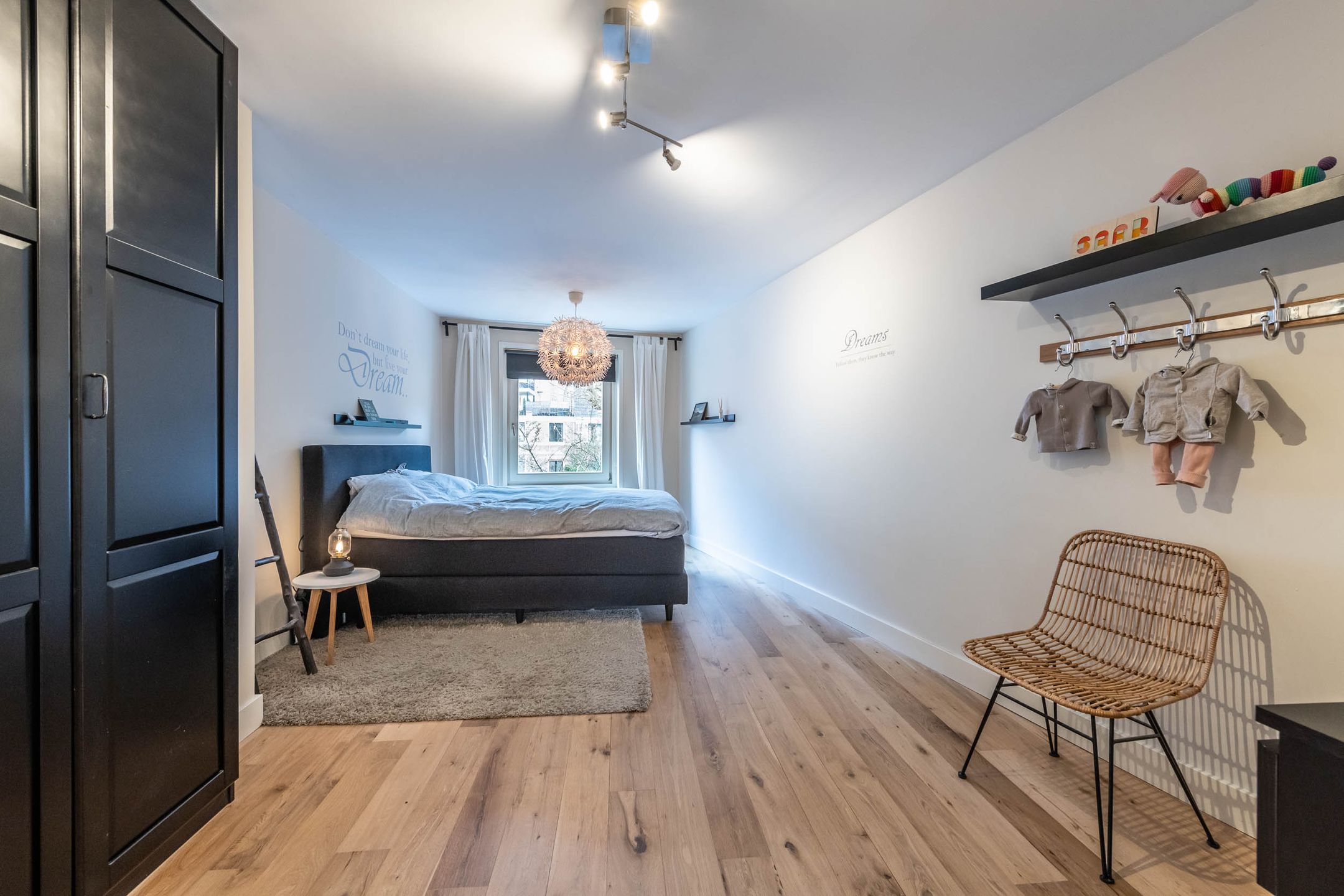 Spacious Apartment with Sunny Rooftop Terrace in Haarlem Center — 12