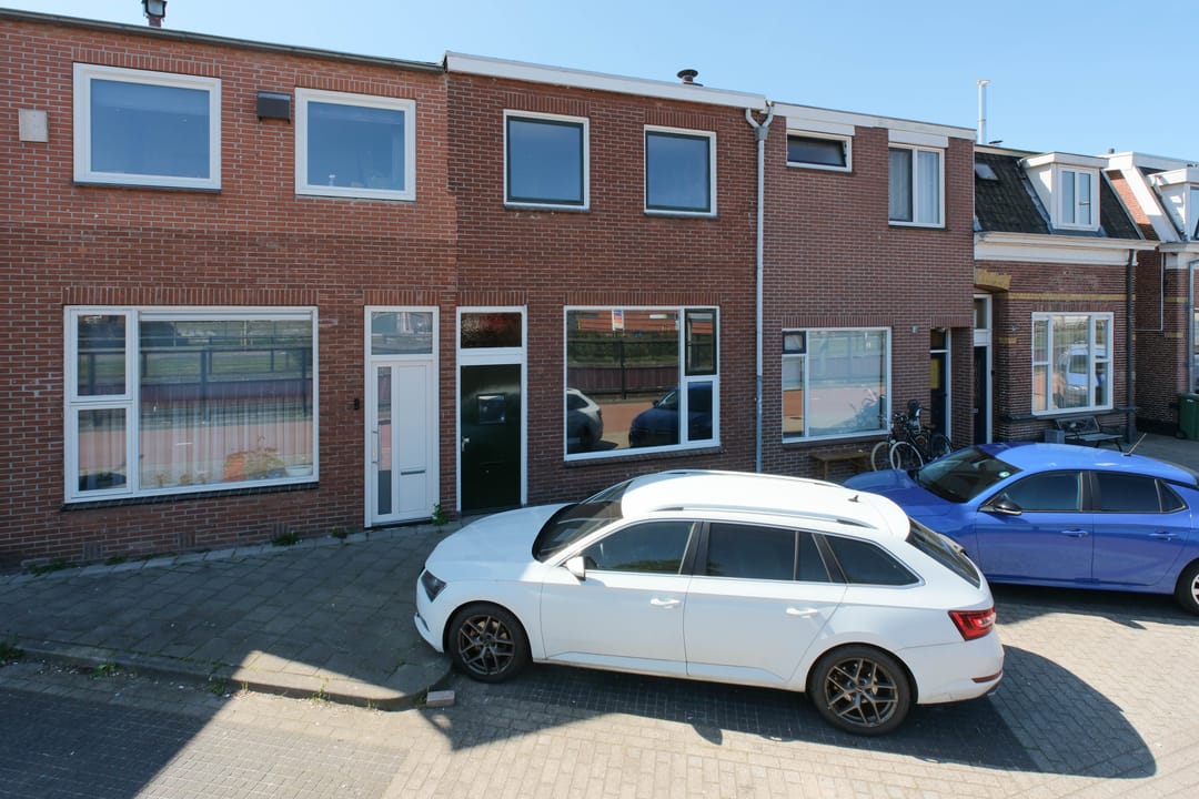 Photo 23 of Ambtstraat 61