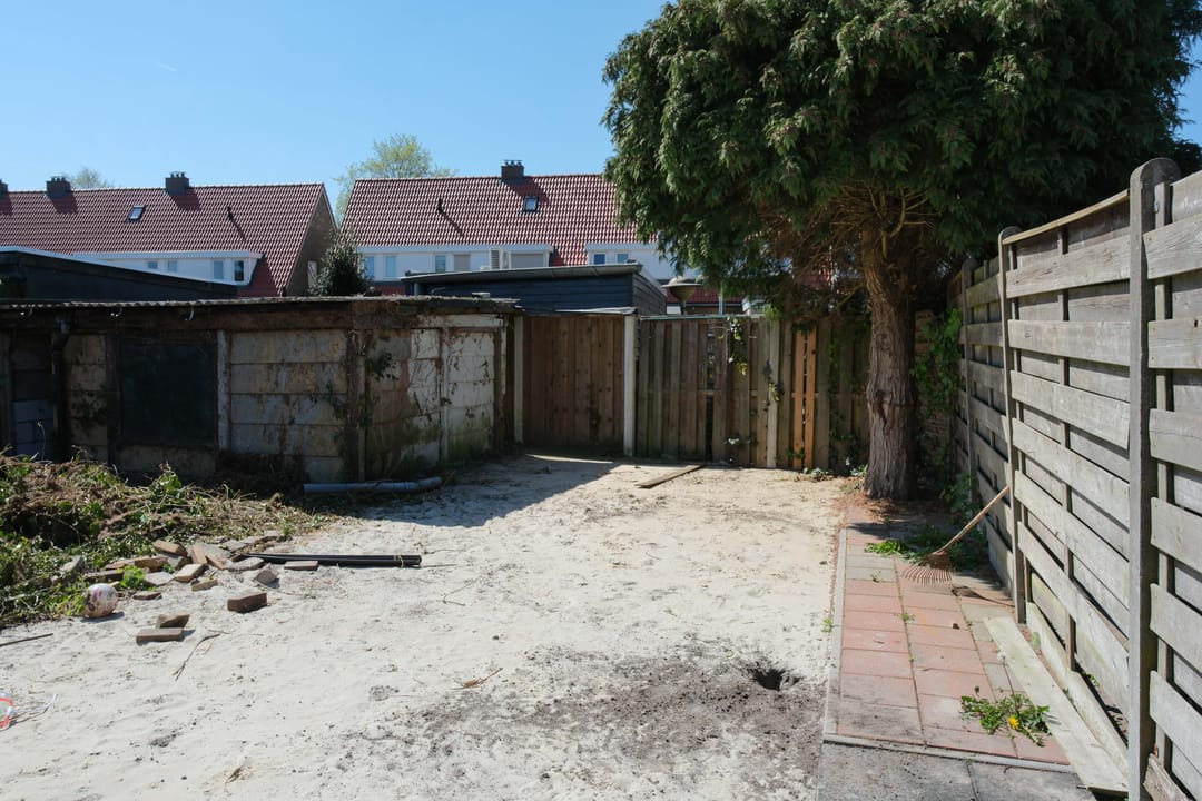 Photo 16 of Ambtstraat 61