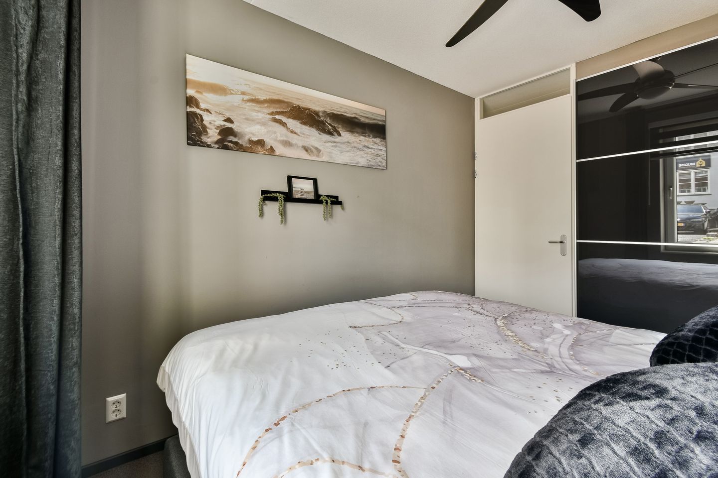 Photo 10 of Eerste Heulbrugstraat 27