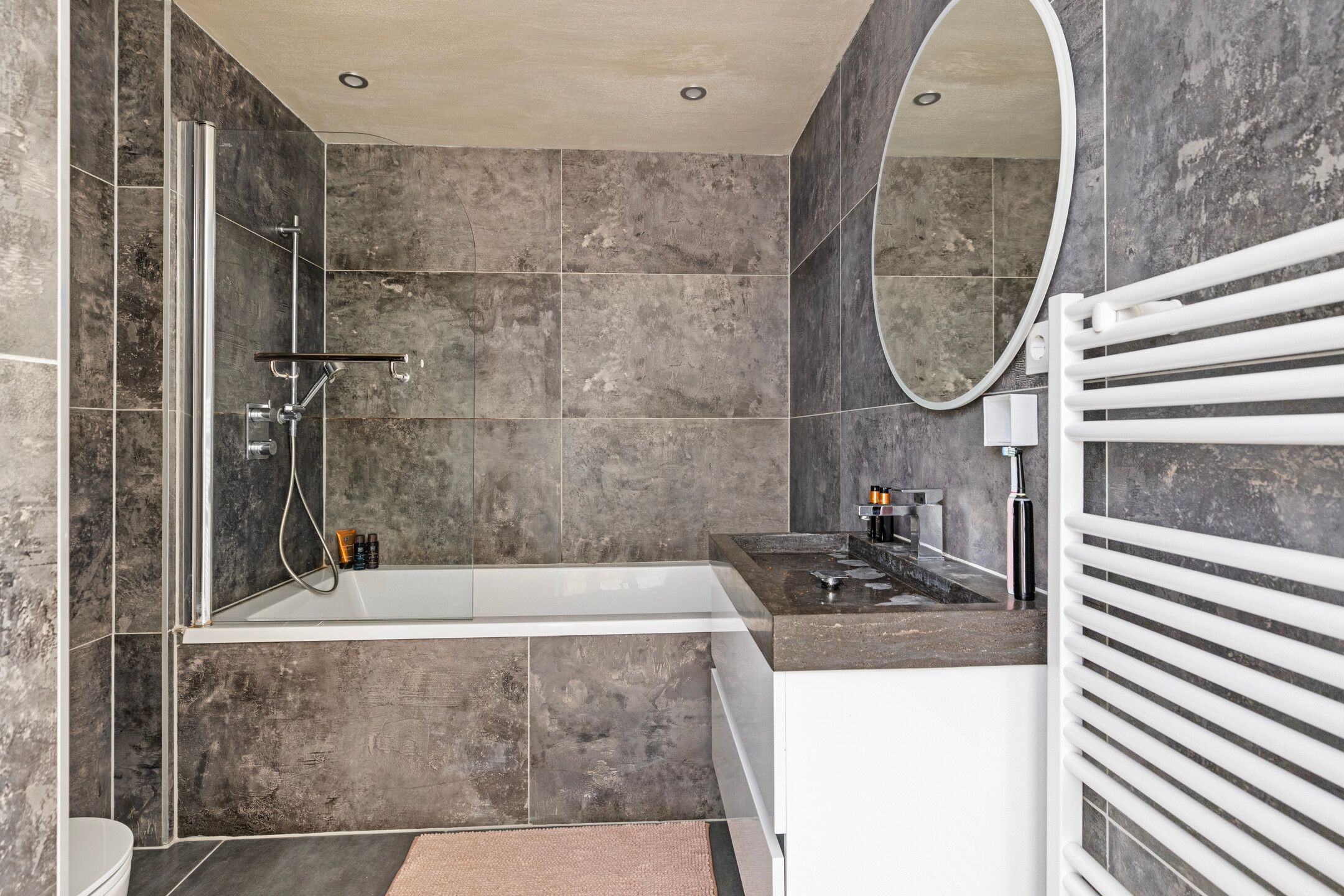 Foto 15 van G.I. Brucestraat 16