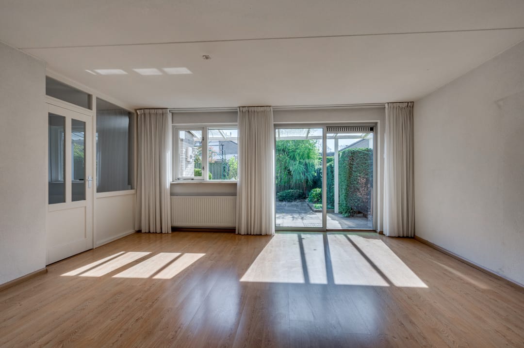 Photo 7 of Jan van Broekhuizenstraat 17