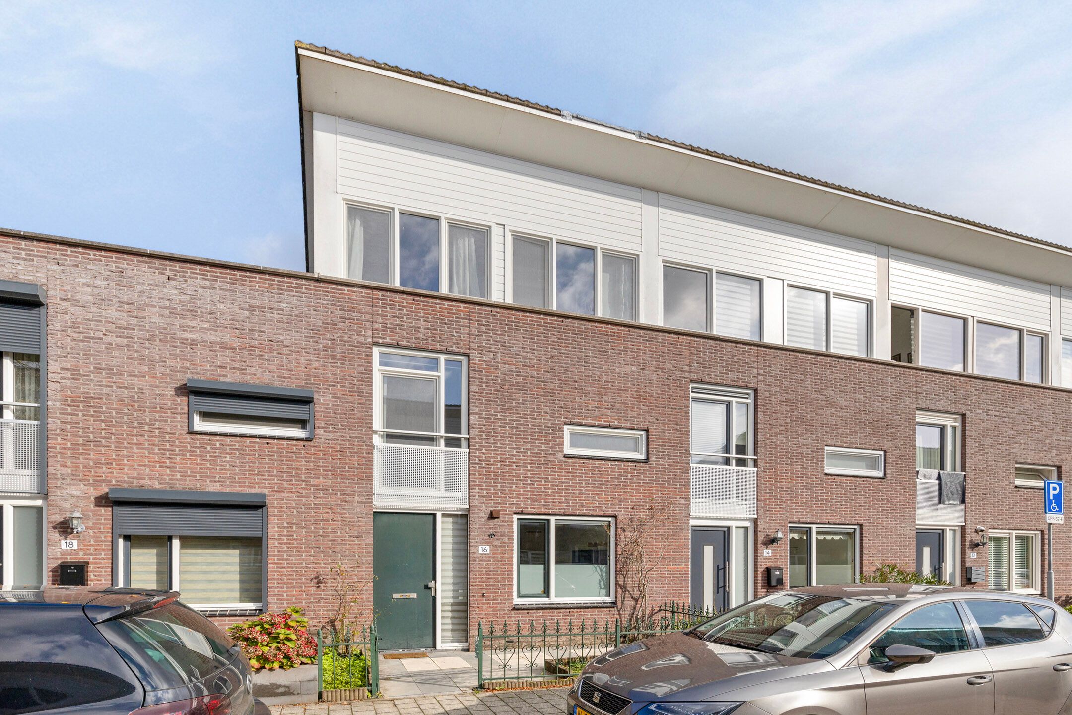 G.I. Brucestraat 16 