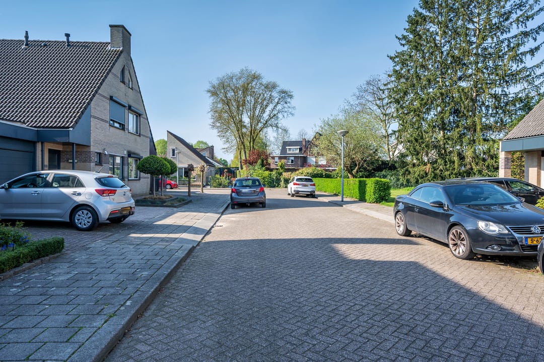 Photo 41 of Jan van Broekhuizenstraat 17
