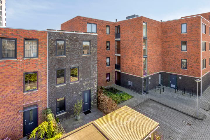 Photo 4 of Dr. Schaepmanstraat 51