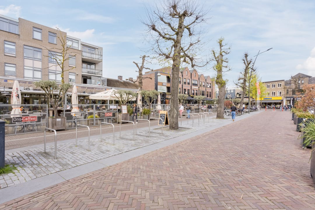 Photo 53 of Julianastraat 12