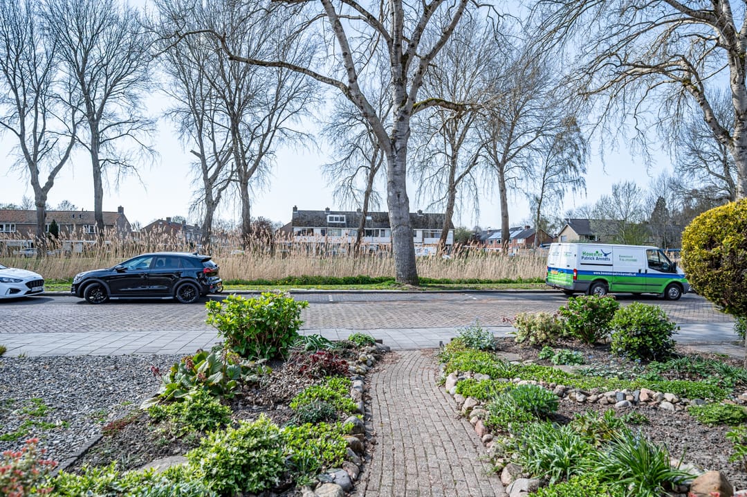 Photo 2 of Hoefbladstraat 15