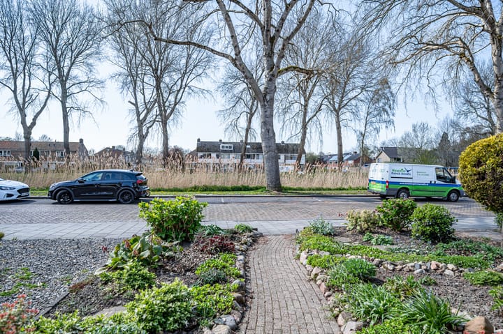 Photo 2 of Hoefbladstraat 15