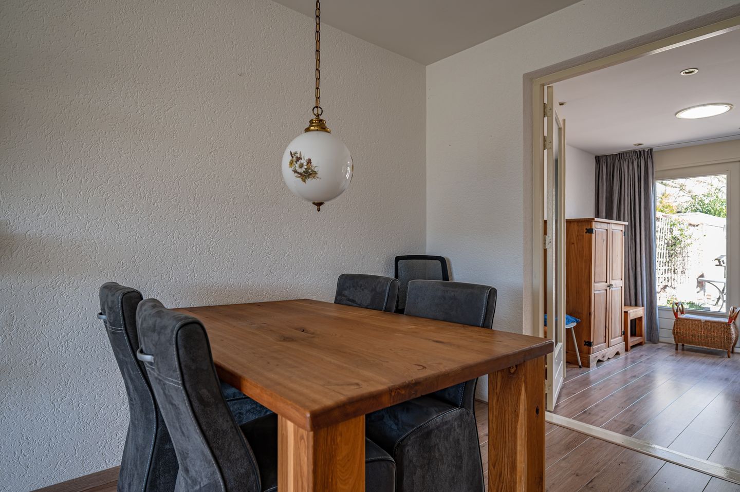 Photo 10 of Hoefbladstraat 15