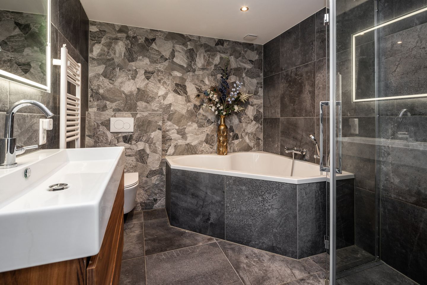 Foto 19 van Duiker 108