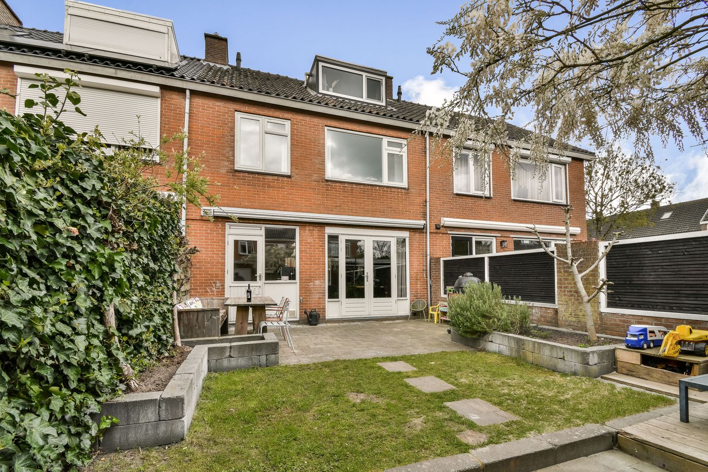 Photo 20 of Lokkenstraat 3