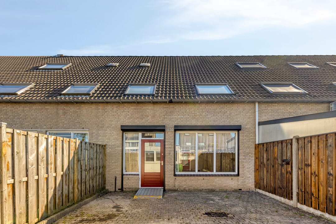 Foto 28 van Neerpeltstraat 8