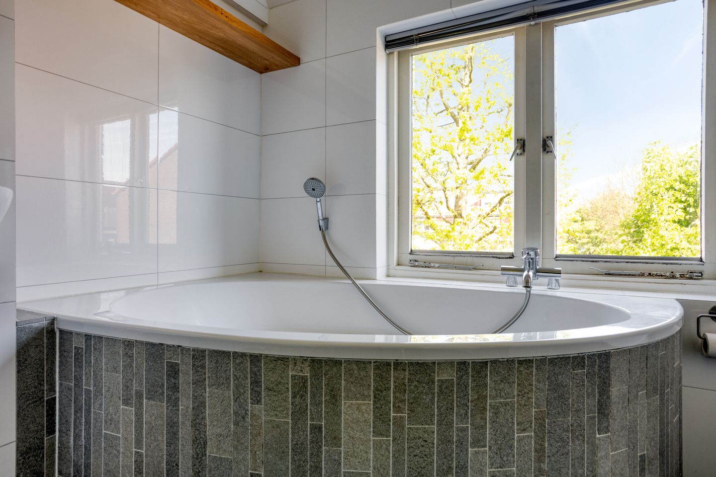 Foto 19 van Anemonestraat 2