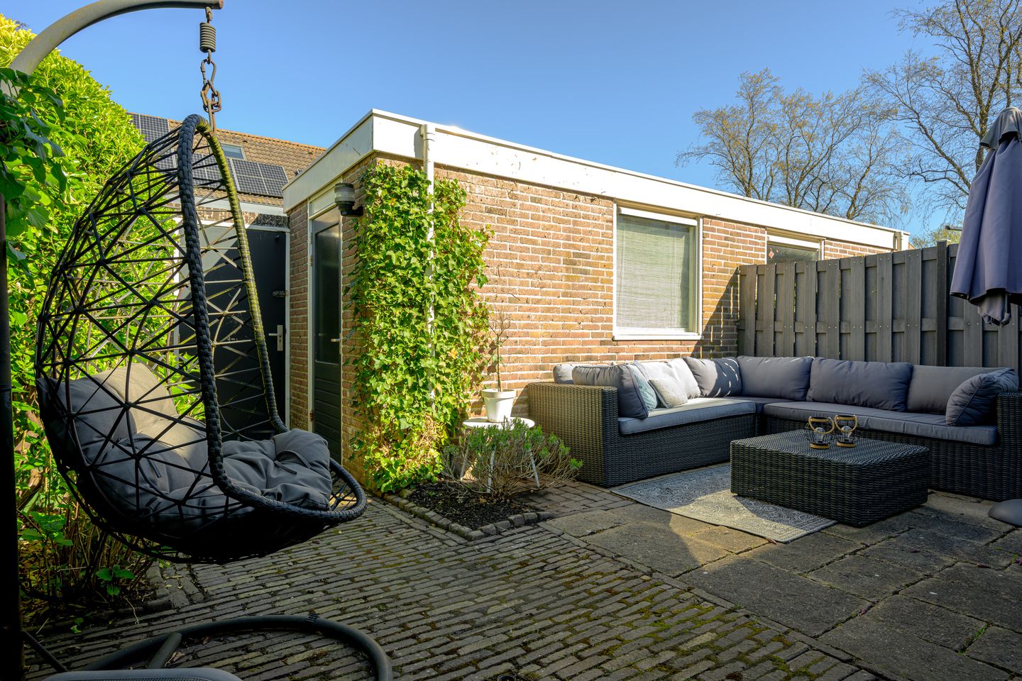 Spacious Family Home with Free View and 4 Bedrooms in Child-Friendly Neighborhood — 14