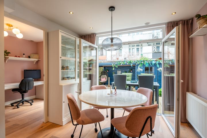 Photo 5 of James Cookstraat 16-H