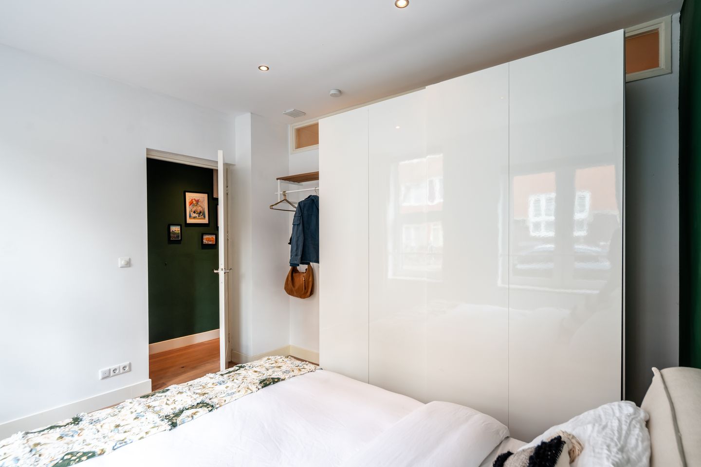 Photo 20 of James Cookstraat 16-H