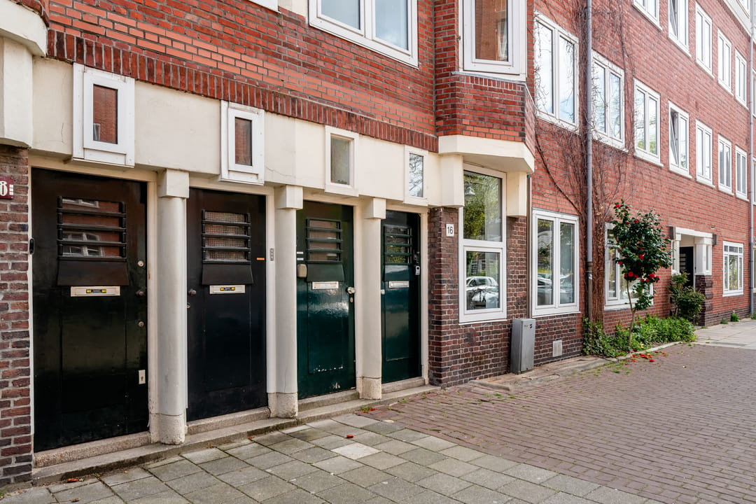 Photo 26 of James Cookstraat 16-H