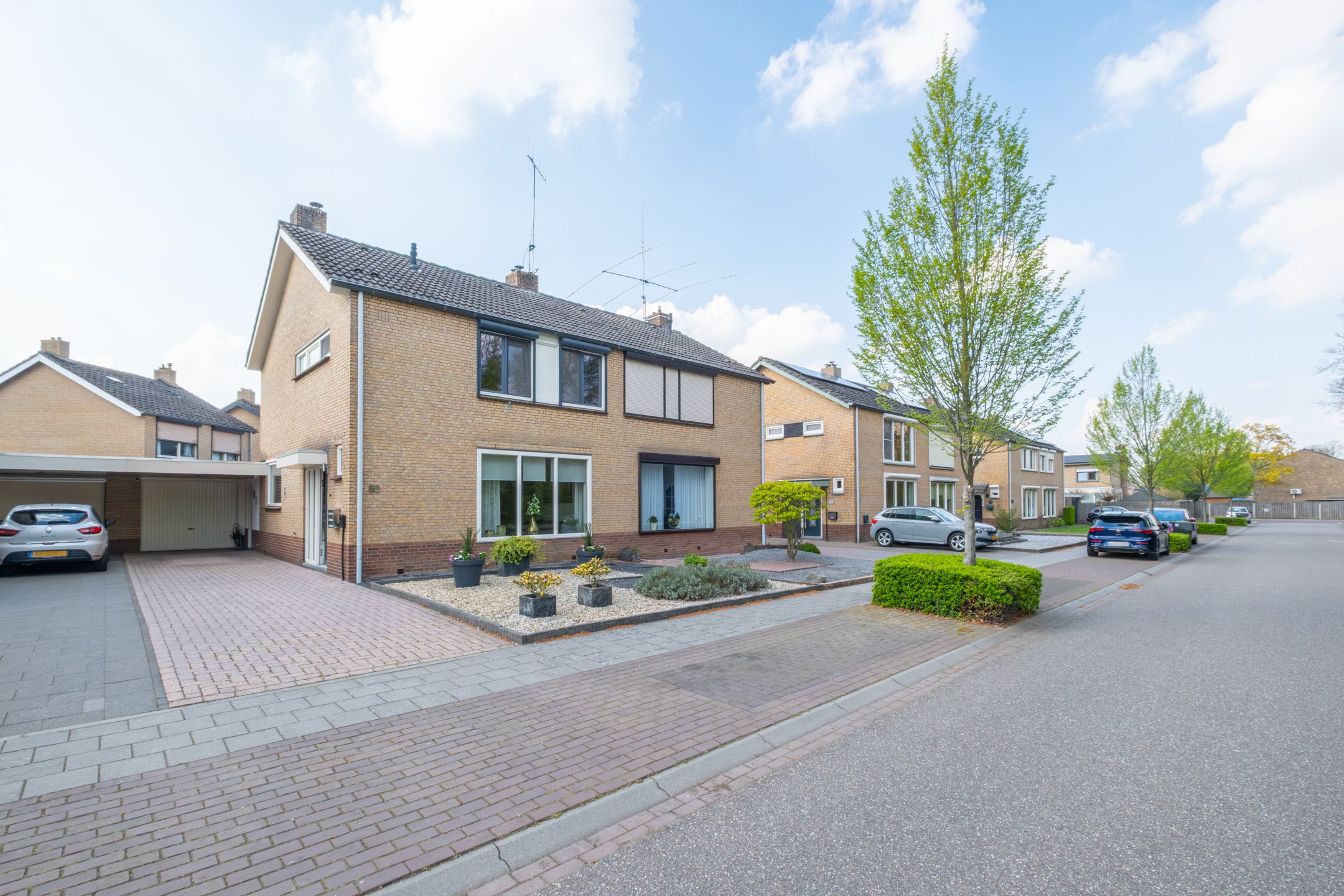 Foto 33 van Spoorstraat 60