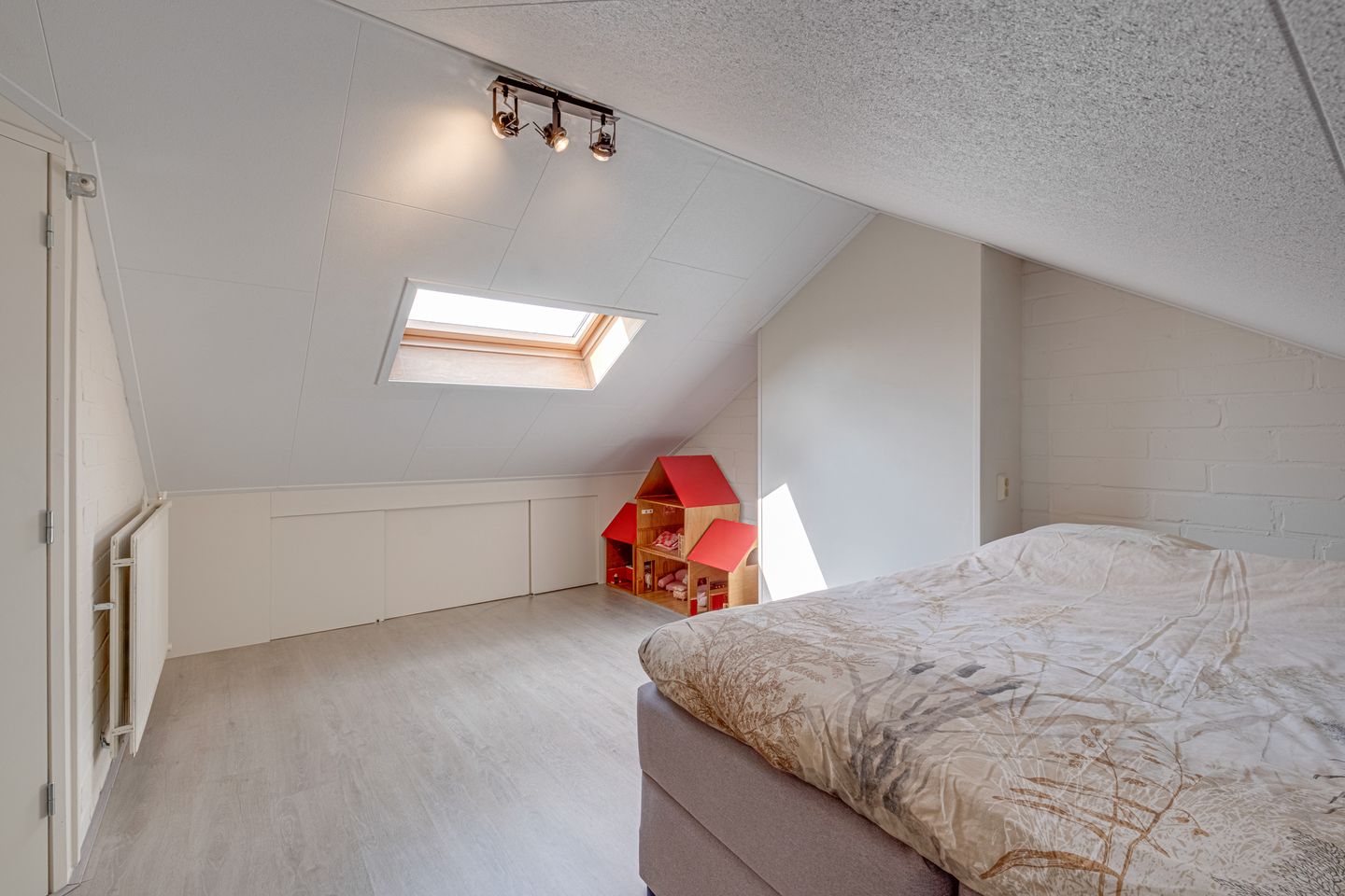 Foto 25 van Spoorstraat 60