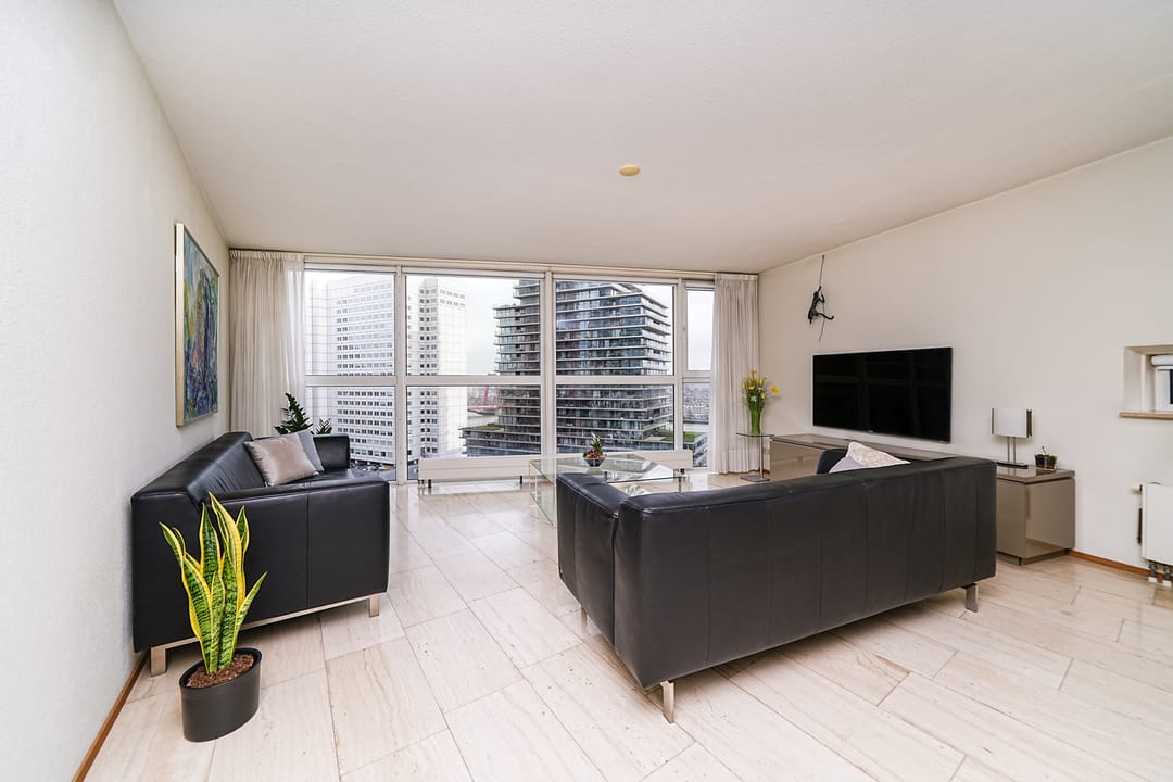 Photo 2 of Jufferstraat 228