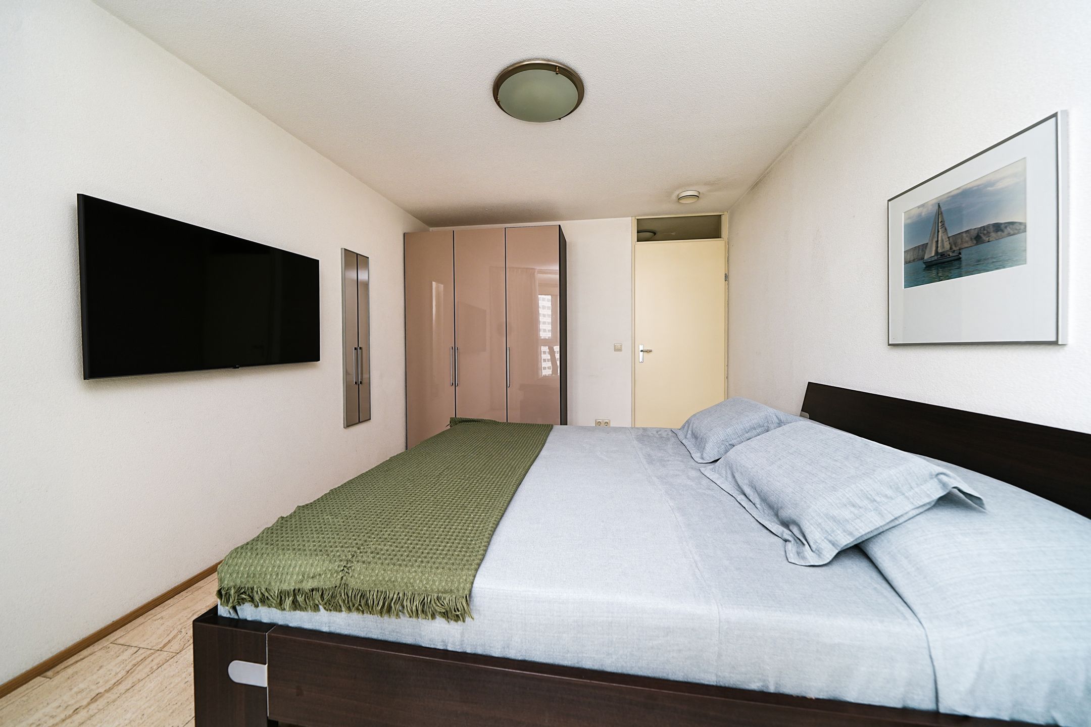 Photo 18 of Jufferstraat 228