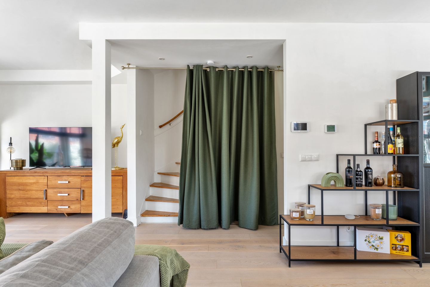 Photo 10 of Pieter van Aschstraat 2-B