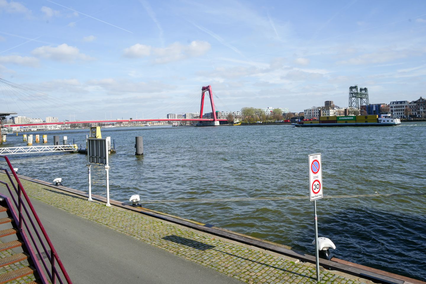 Photo 35 of Jufferstraat 228