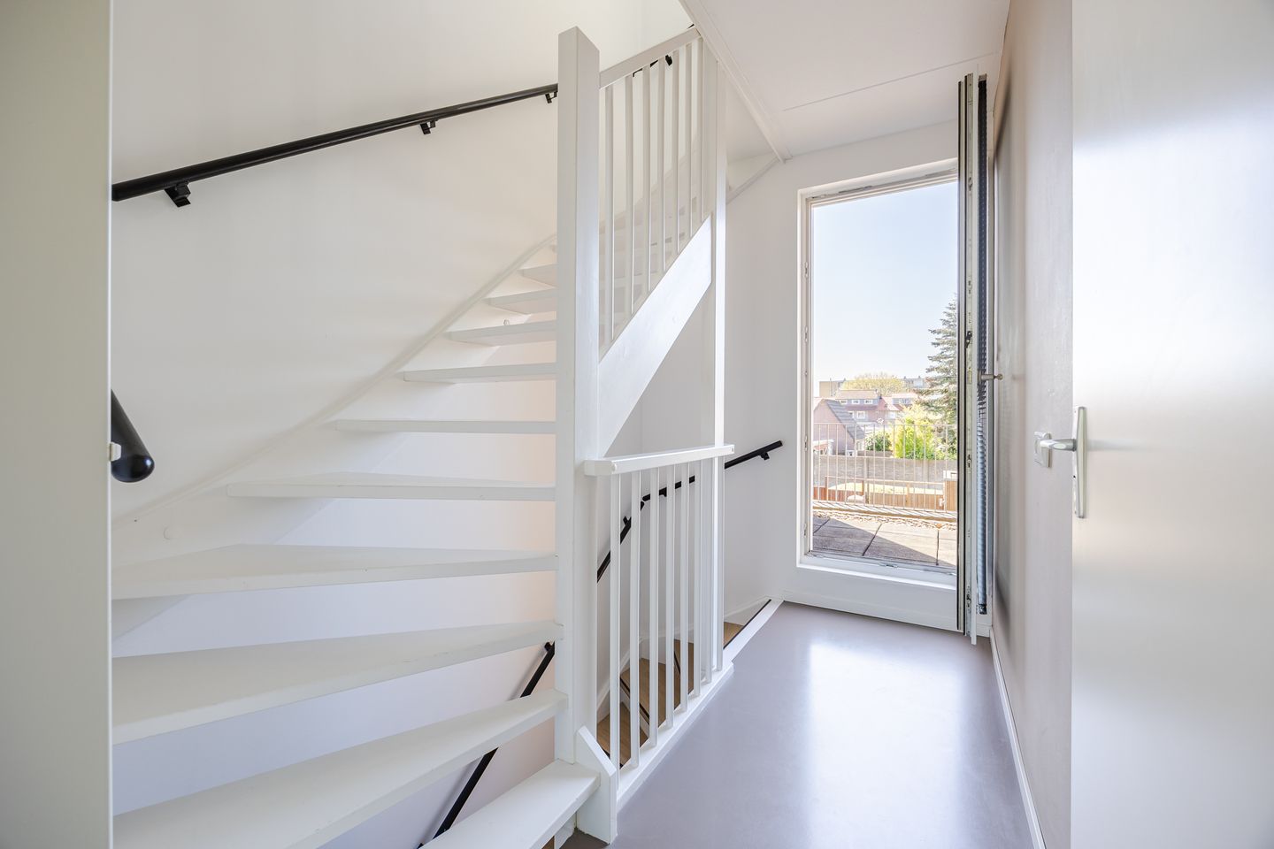 Foto 29 van Reggestraat 21