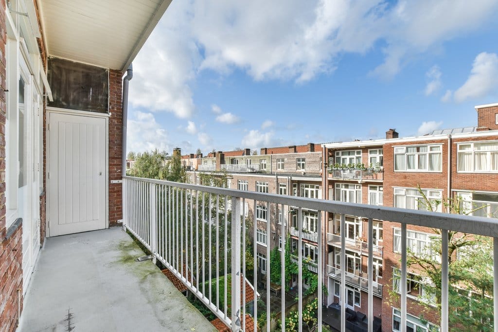 Light and charming apartment with south-facing balcony in Amsterdam-South — 13