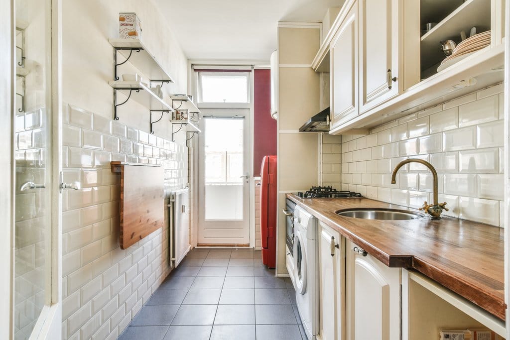 Light and charming apartment with south-facing balcony in Amsterdam-South — 17