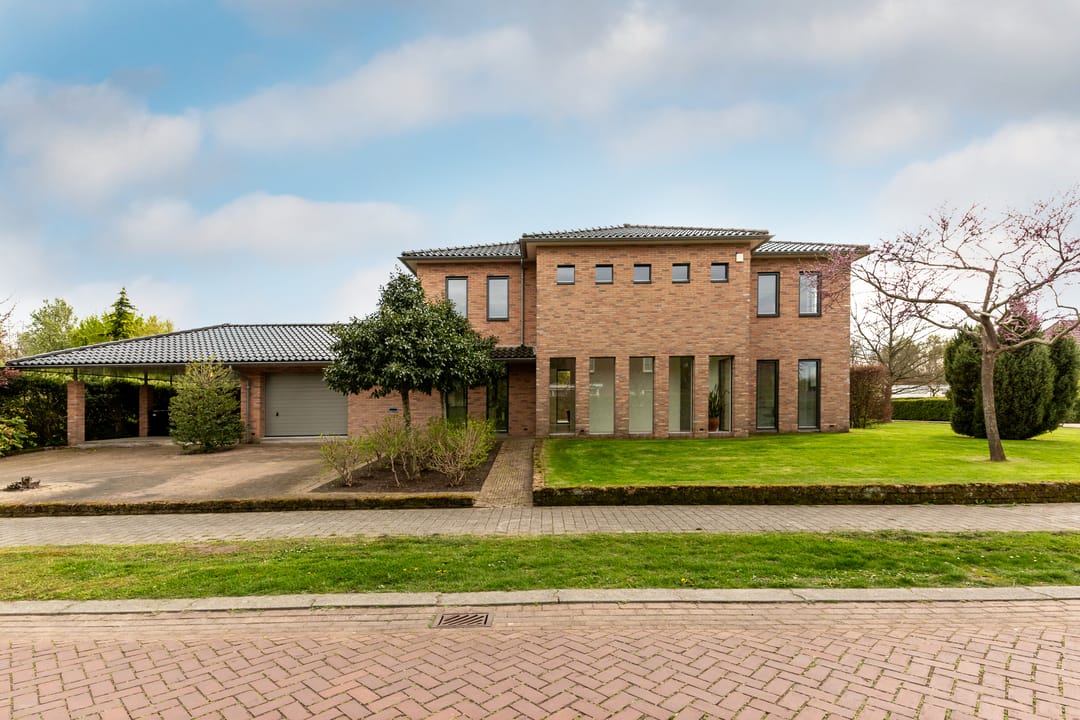 Stunning Villa on Spacious Corner Plot in Exclusive Almere Overgooi — 8