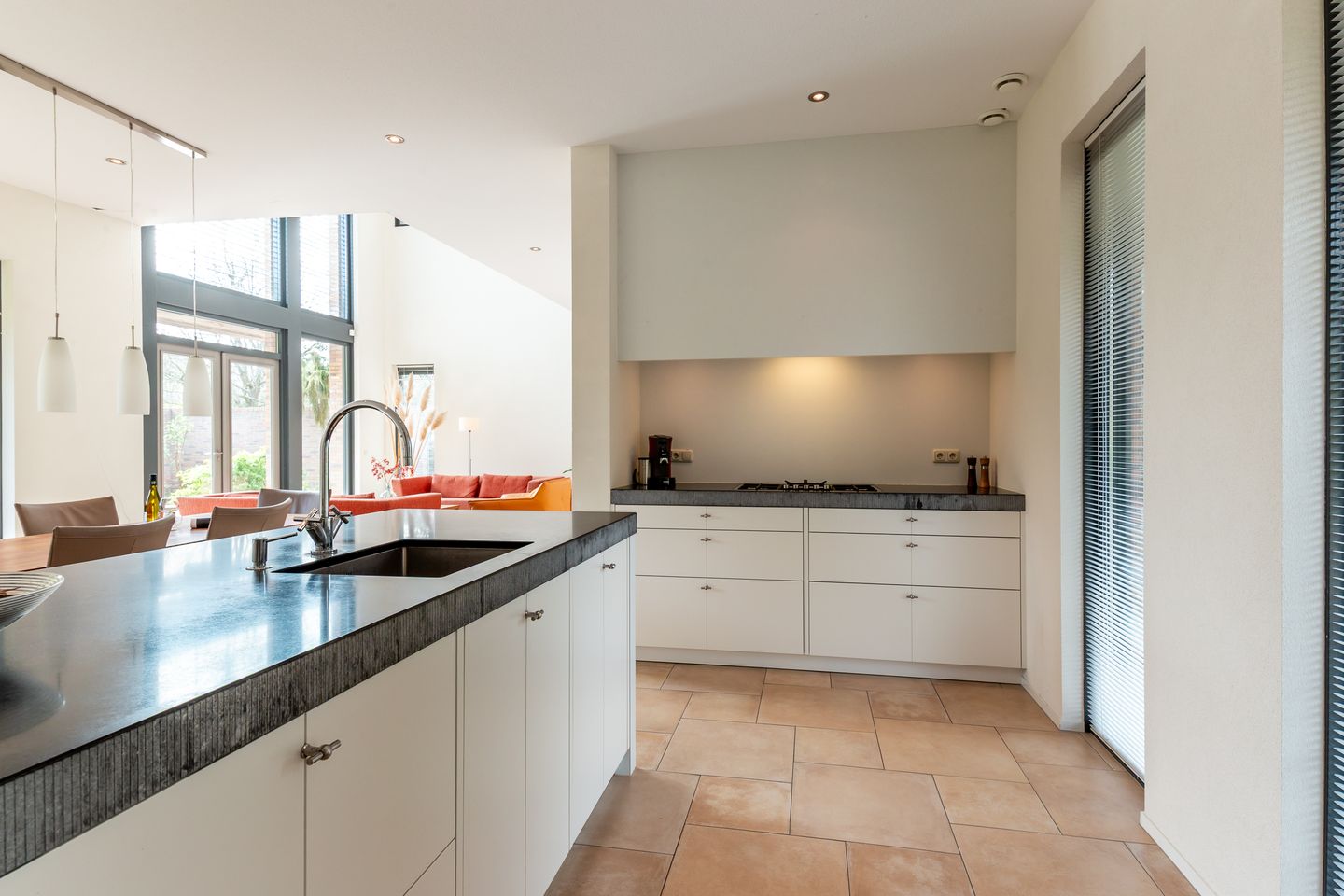 Stunning Villa on Spacious Corner Plot in Exclusive Almere Overgooi — 25