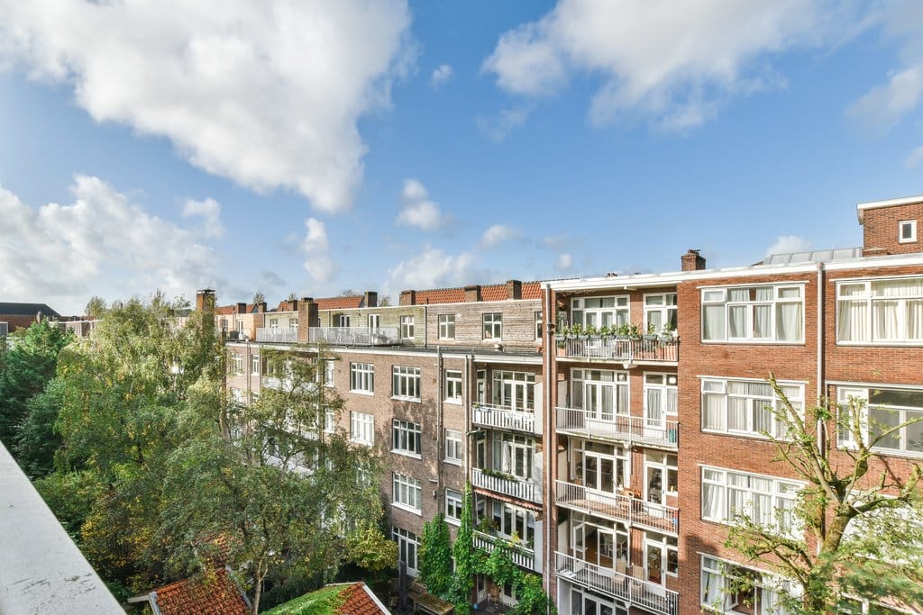 Light and charming apartment with south-facing balcony in Amsterdam-South — 15