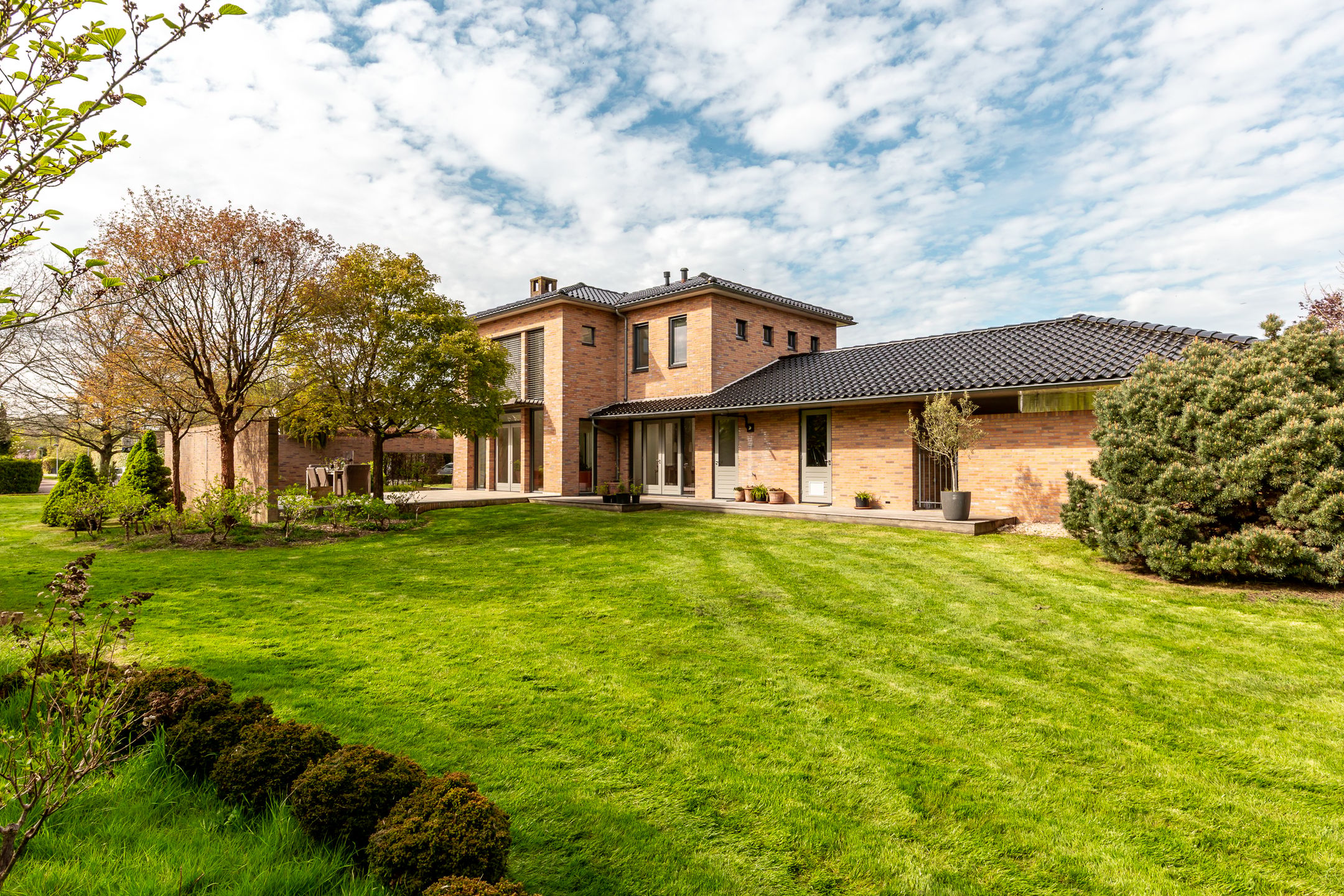 Stunning Villa on Spacious Corner Plot in Exclusive Almere Overgooi — 48