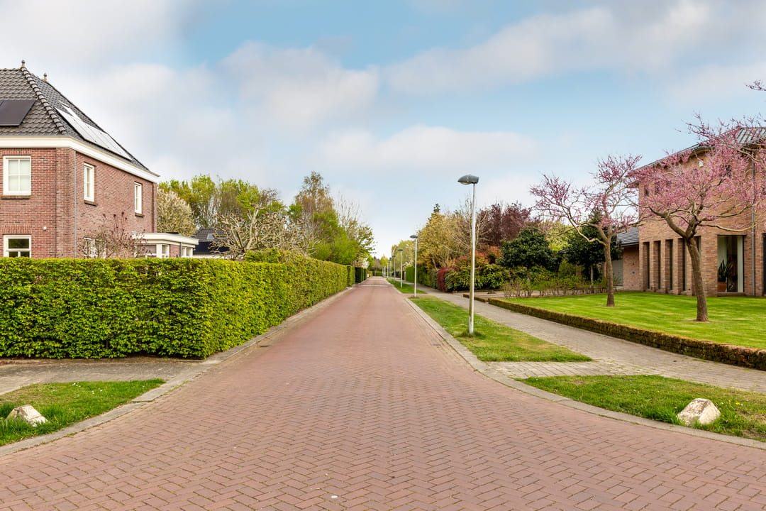 Stunning Villa on Spacious Corner Plot in Exclusive Almere Overgooi — 56