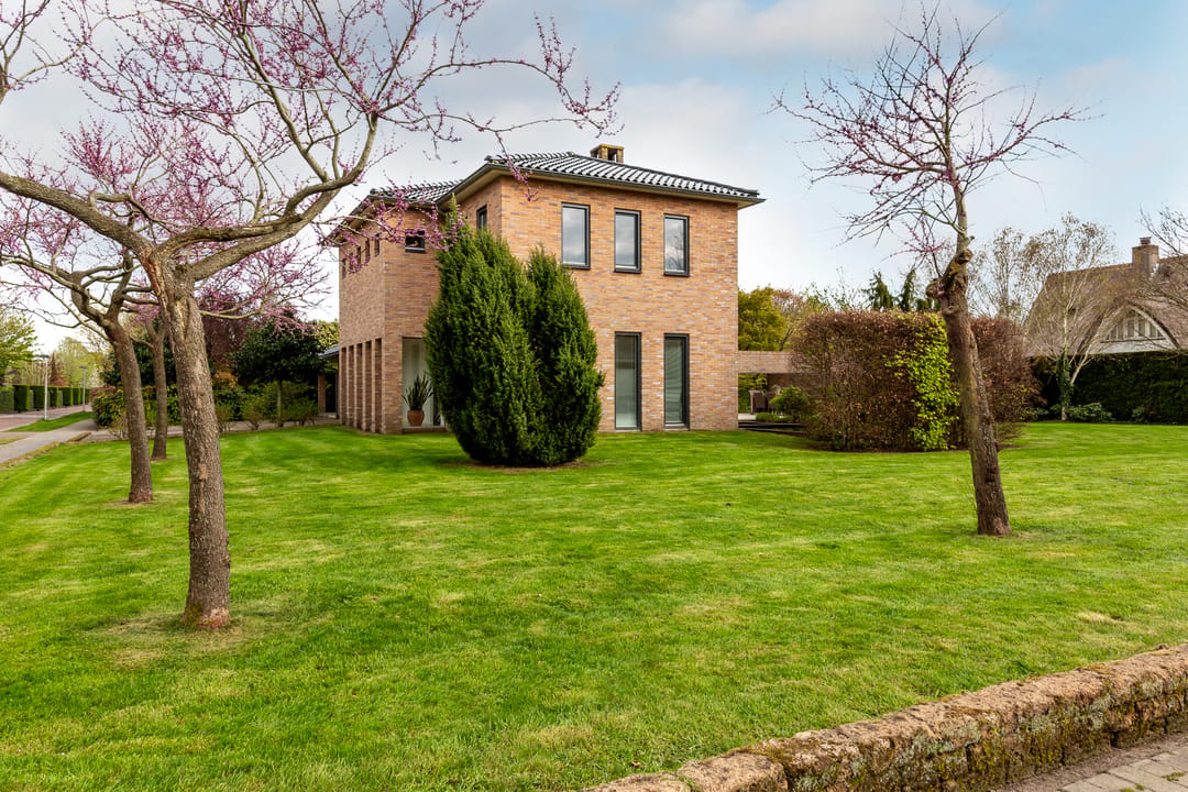 Stunning Villa on Spacious Corner Plot in Exclusive Almere Overgooi — 53