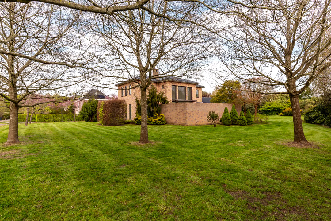 Stunning Villa on Spacious Corner Plot in Exclusive Almere Overgooi — 52